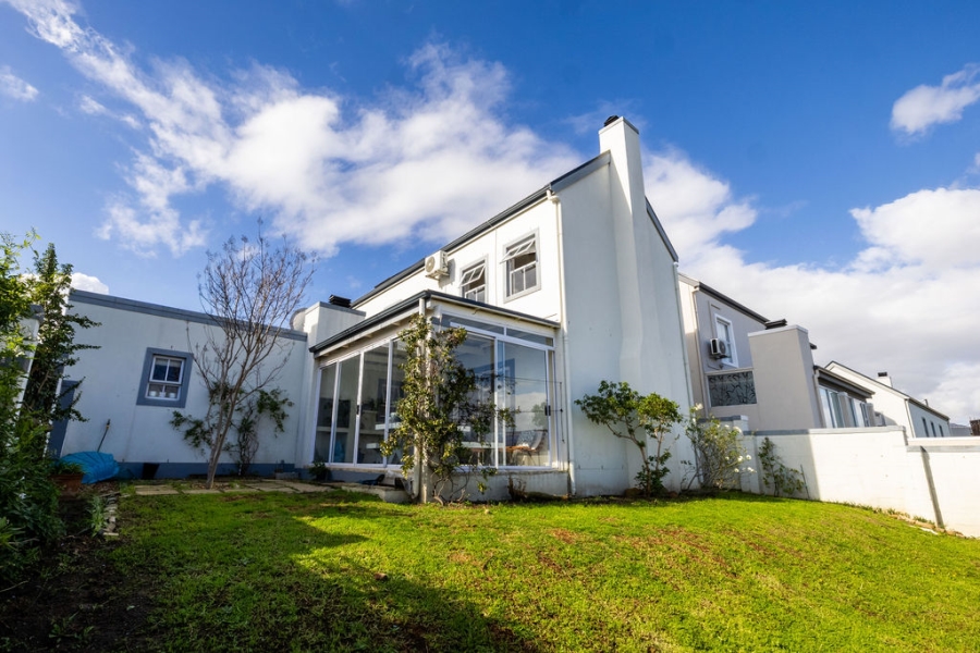 3 Bedroom Property for Sale in Dennegeur Western Cape